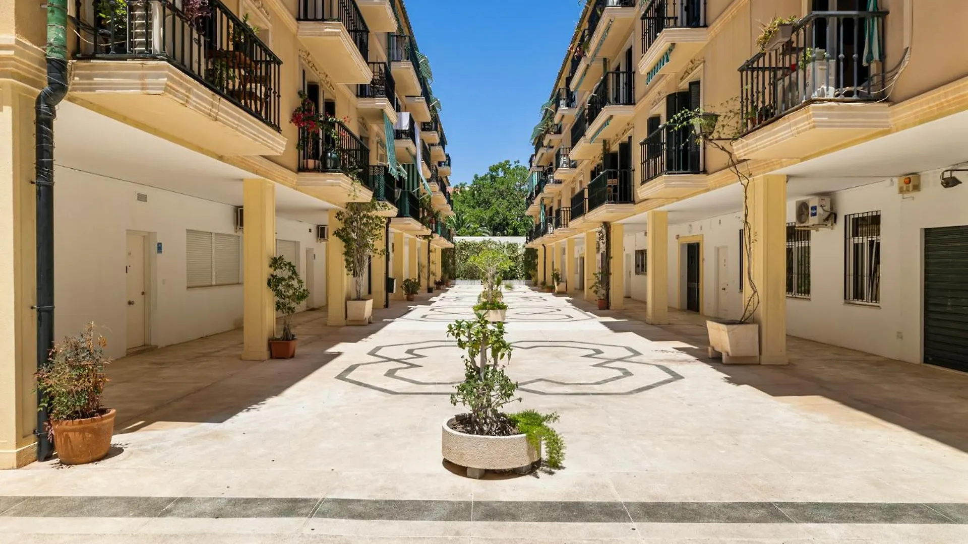 Stunning Apartment In Malaga Historic Center By Costarentals - Mal05 Spain