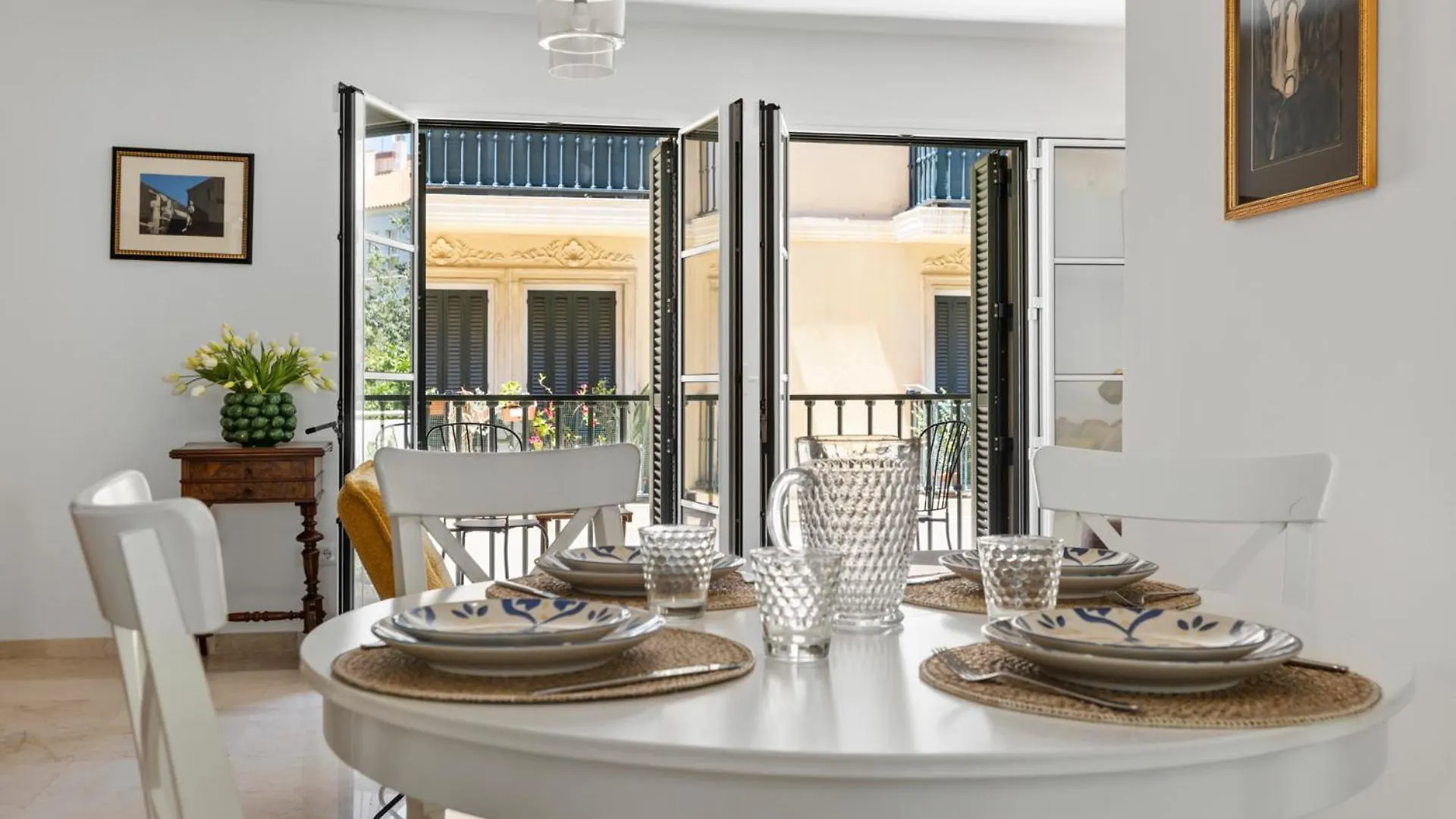 Stunning Apartment In Malaga Historic Center By Costarentals - Mal05 0*,