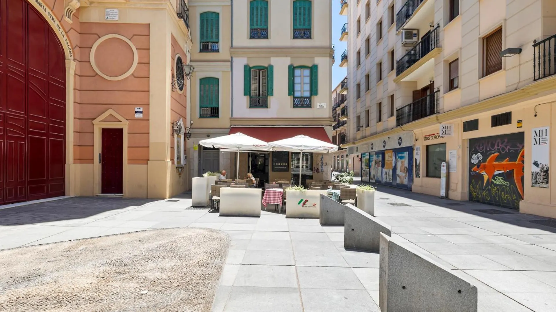 Stunning Apartment In Malaga Historic Center By Costarentals - Mal05